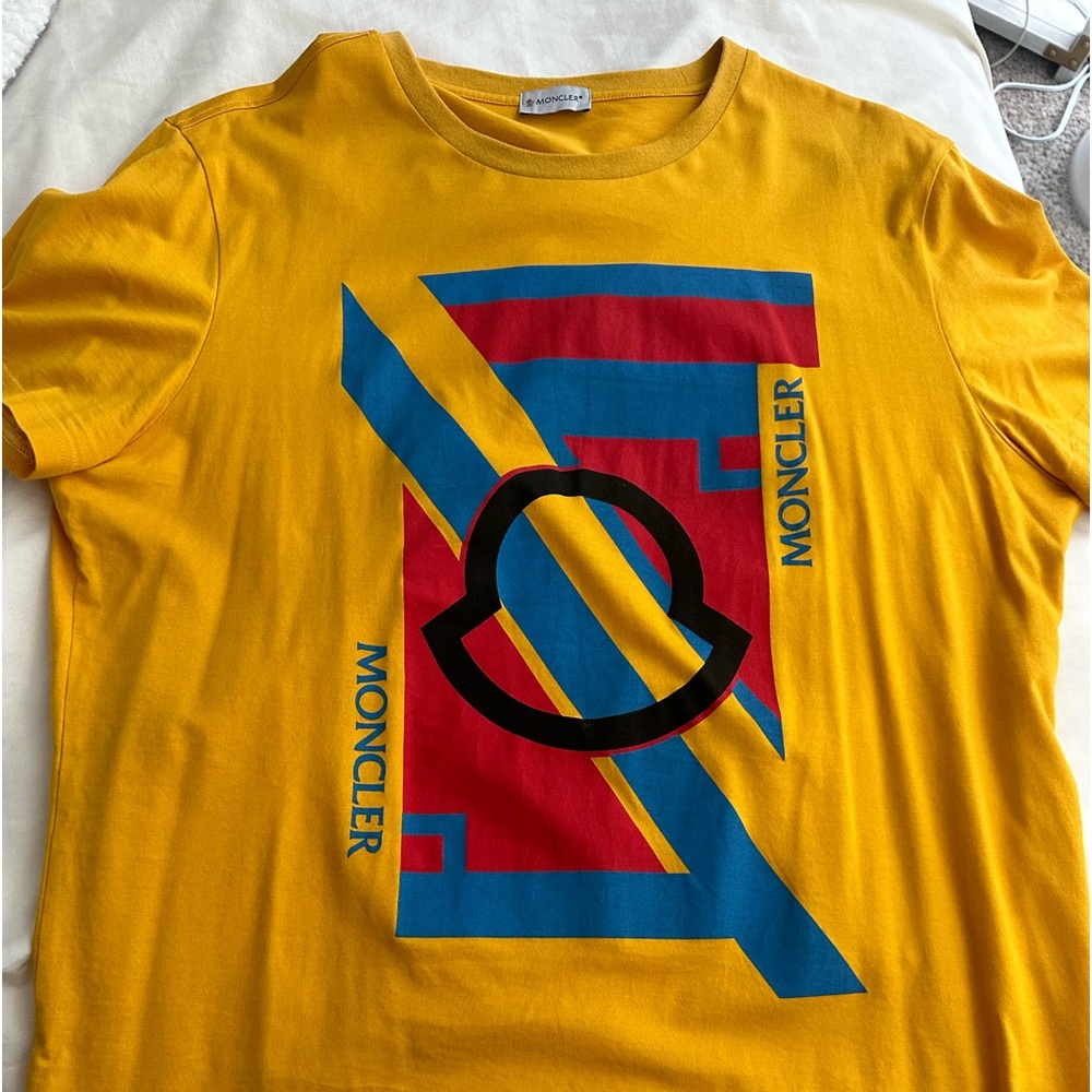 Nice Moncler Tshirt